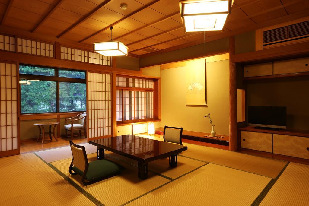 Mikiya Hotel Toyooka  Exterior photo